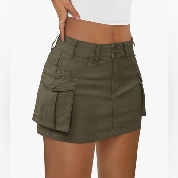 Lillusory women’s cargo Mini skirt (from amazon) in the color army green - Picture 2 of 5